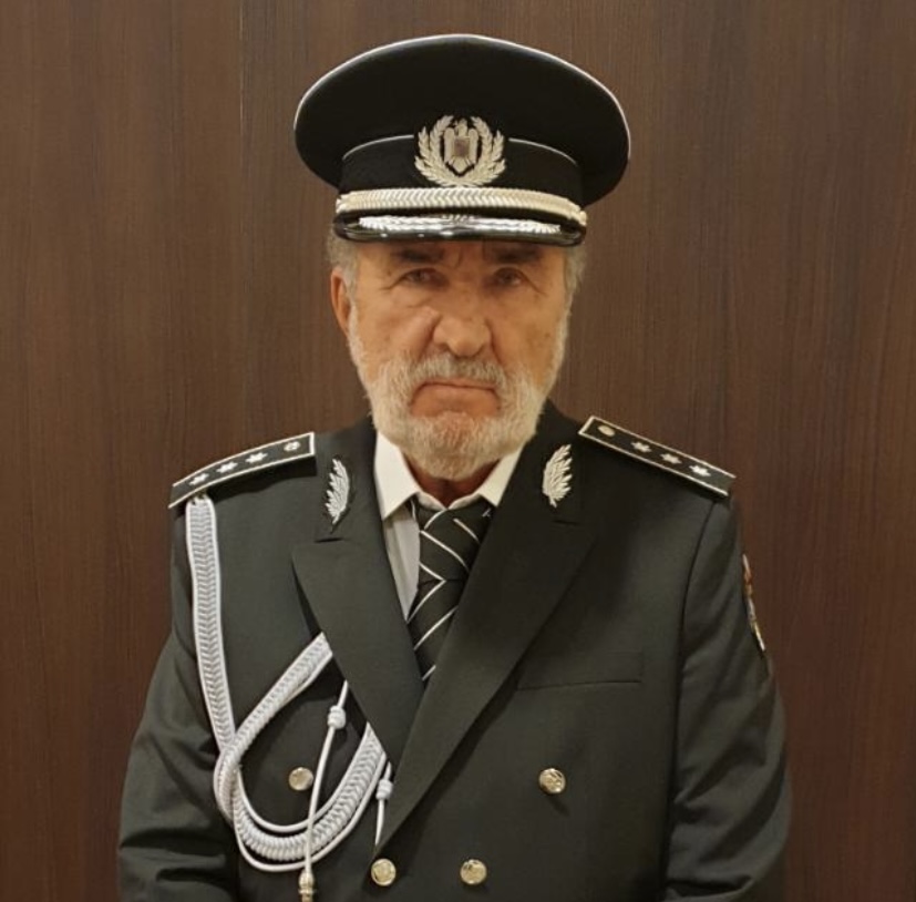Ion Tiriac policía