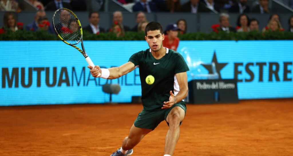 Carlos Alcaraz fake dropshot