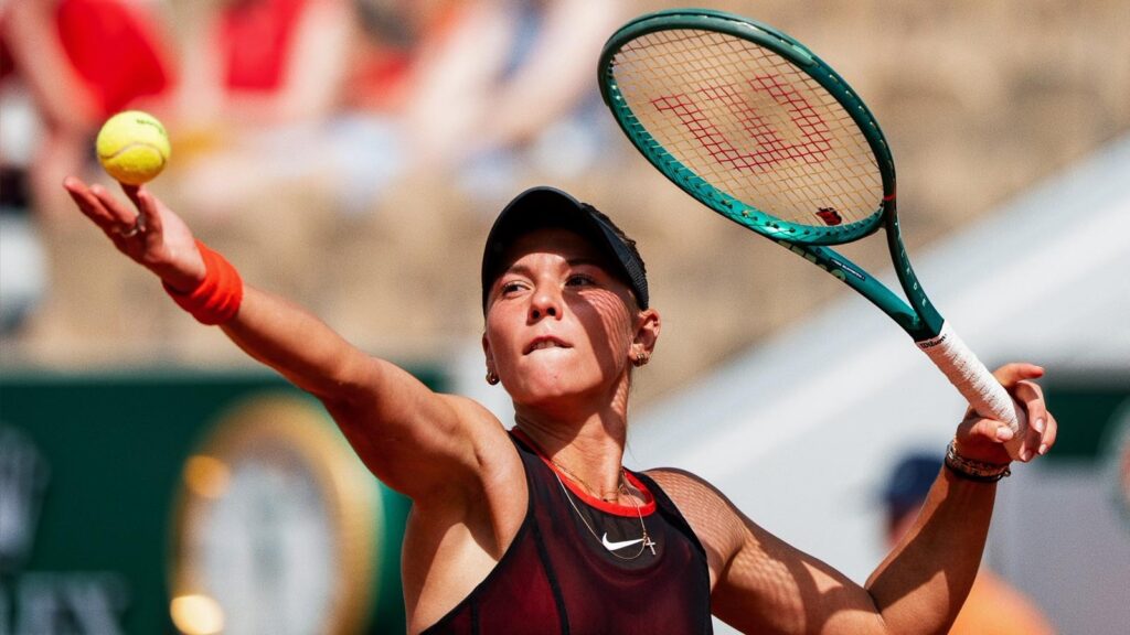 Oksana Selekhmeteva en Roland Garros | Geoff Lowe
