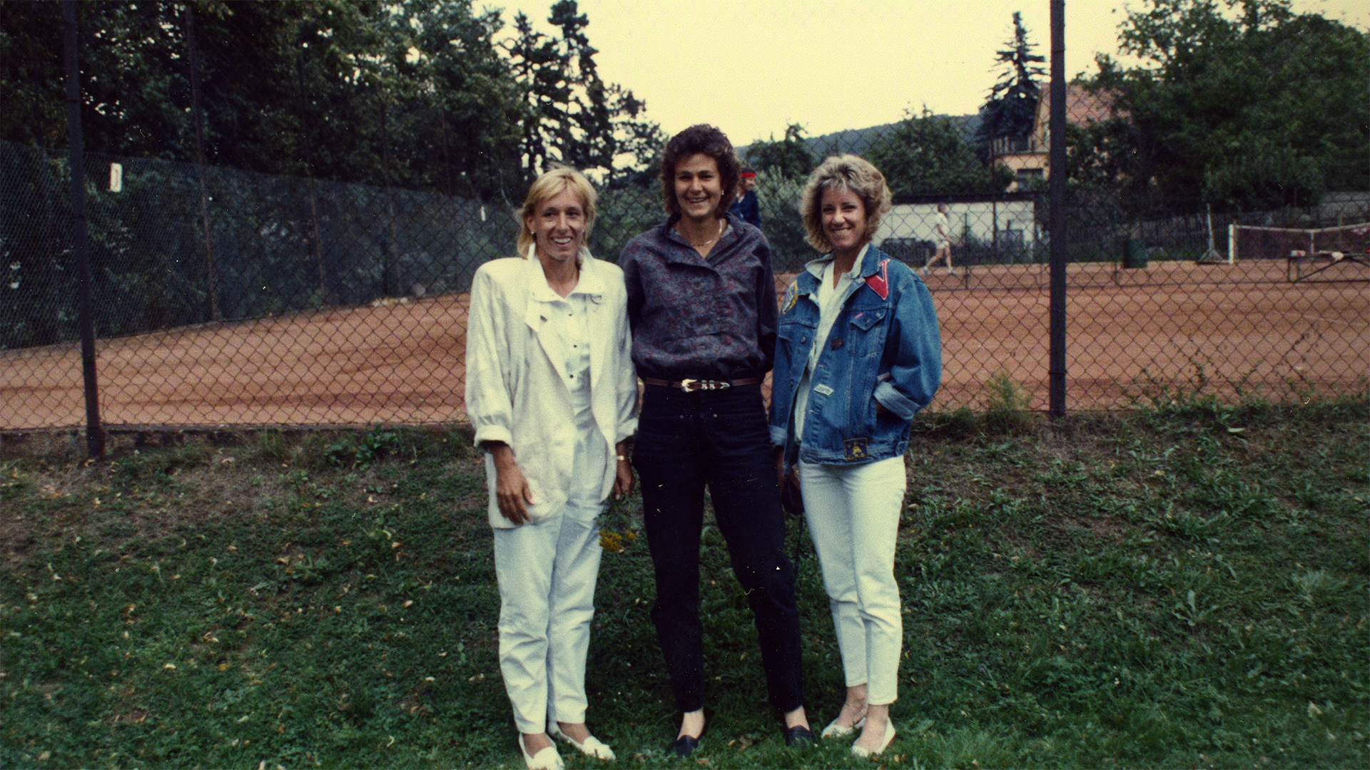Navratilova, durante una visita a Checoslovaquia junto a Chris Evert